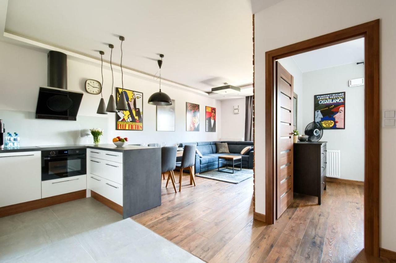 Cinema Apartment - Варшава Екстериор снимка