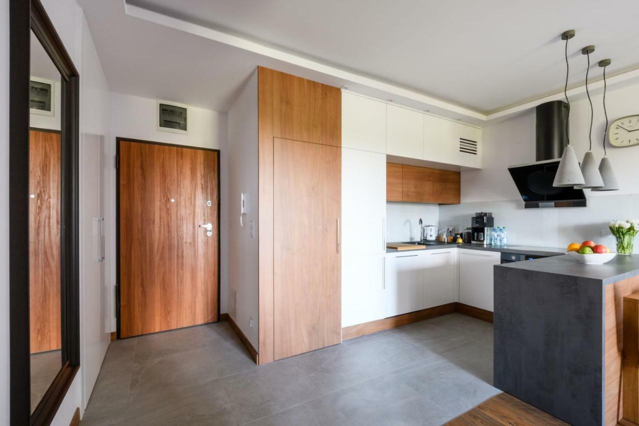 Cinema Apartment - Варшава Екстериор снимка